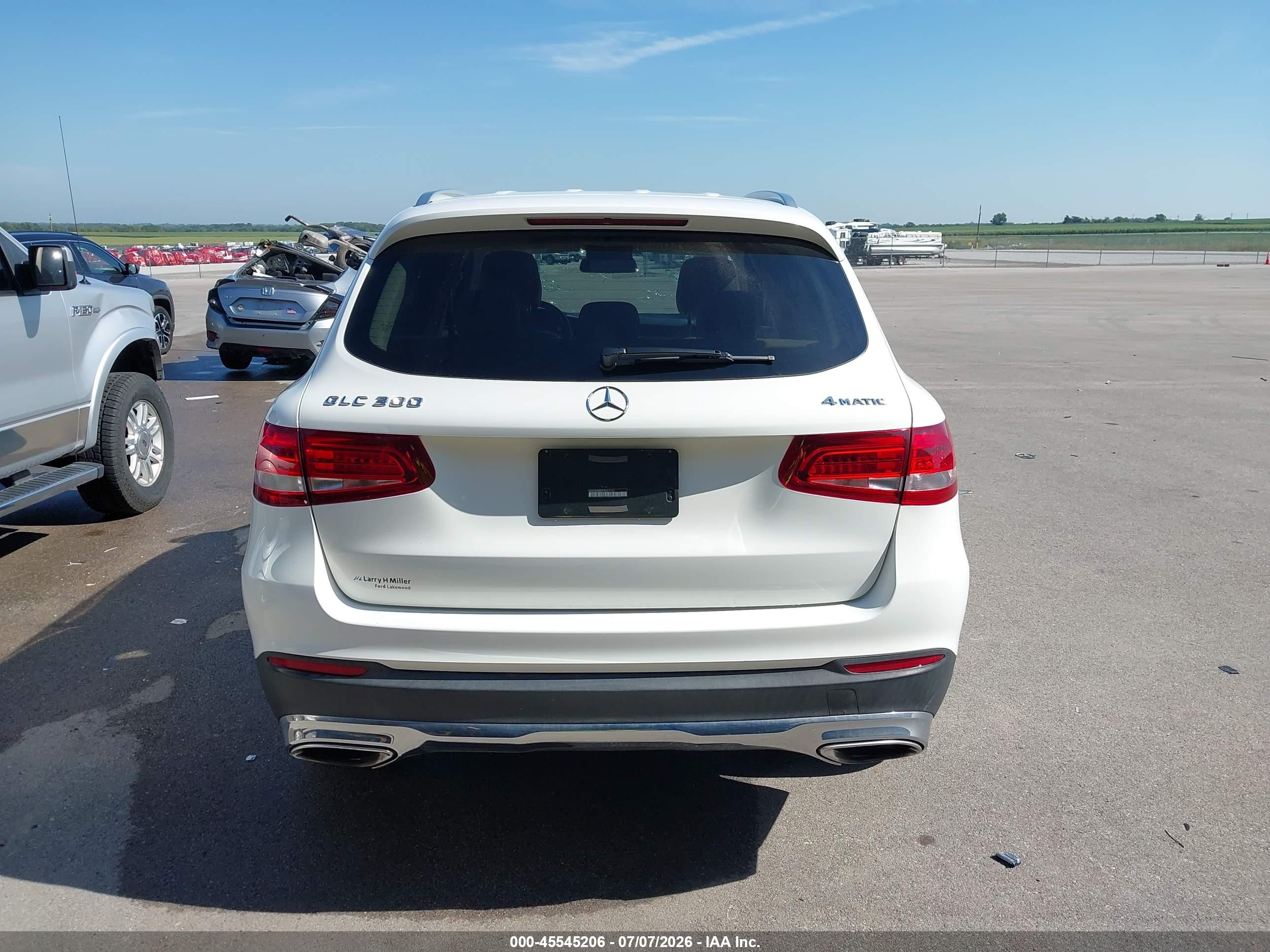 2016 MERCEDES-BENZ GLC 300 4MATIC