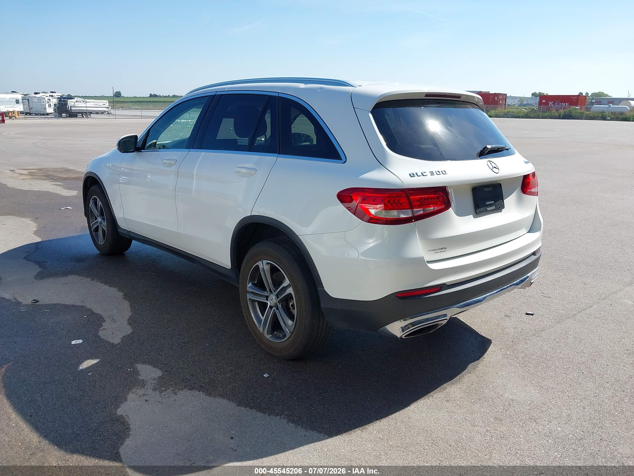 2016 MERCEDES-BENZ GLC 300 4MATIC
