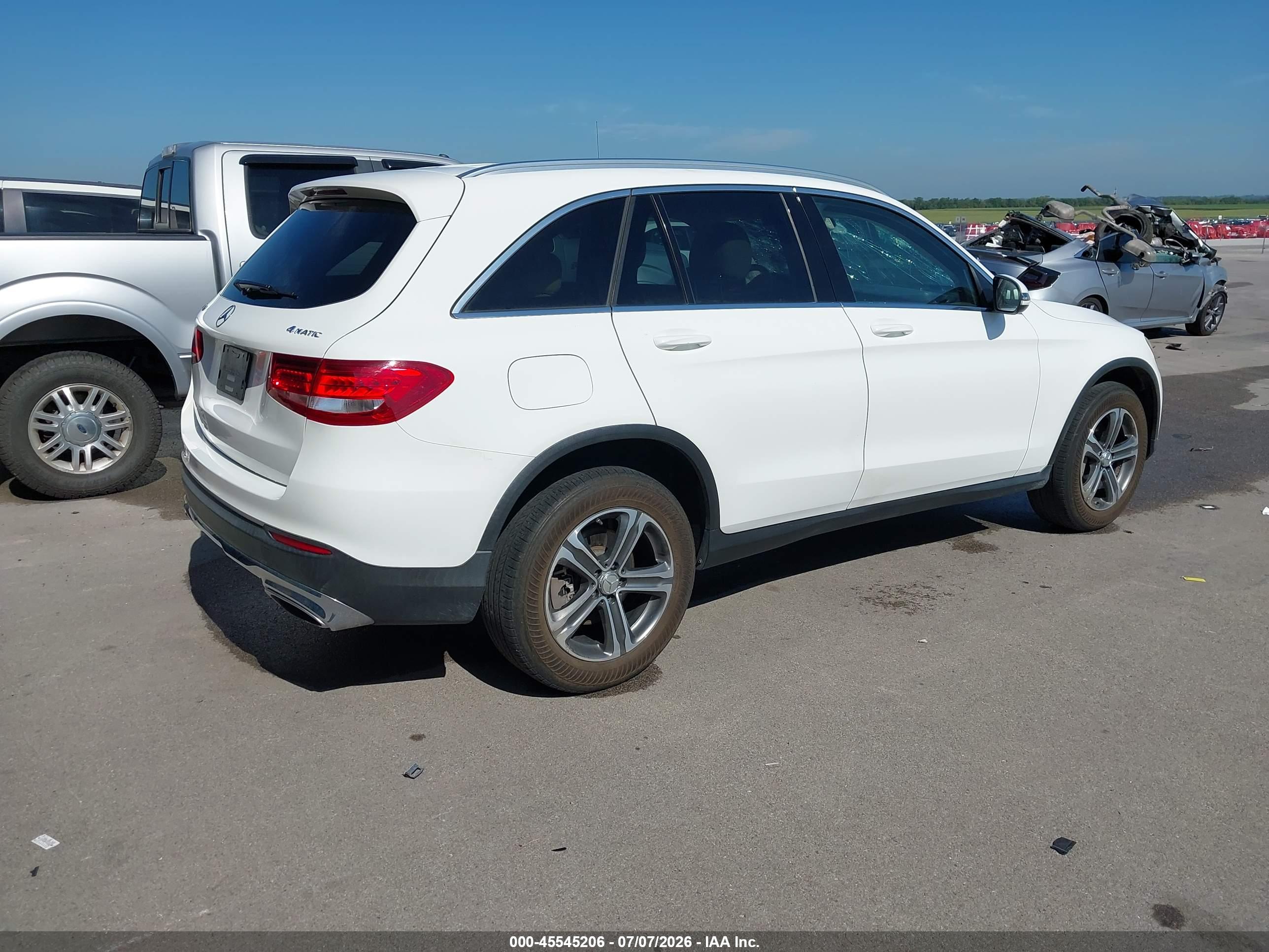 2016 MERCEDES-BENZ GLC 300 4MATIC