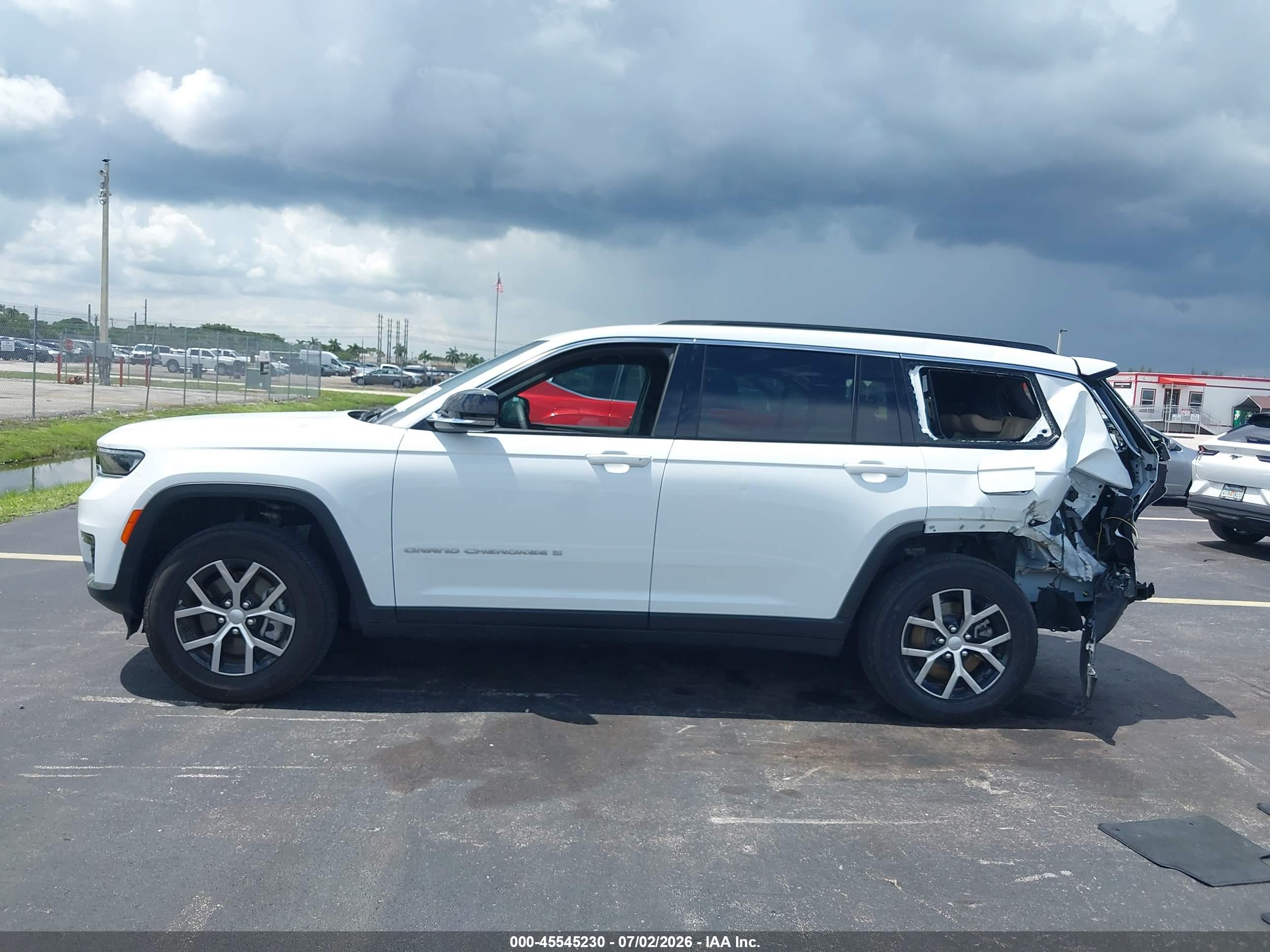 2025 JEEP GRAND CHEROKEE L LIMITED 4X2