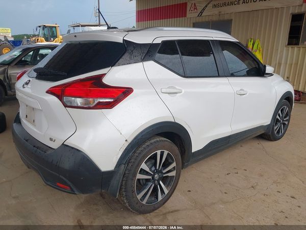 2018 NISSAN KICKS SV