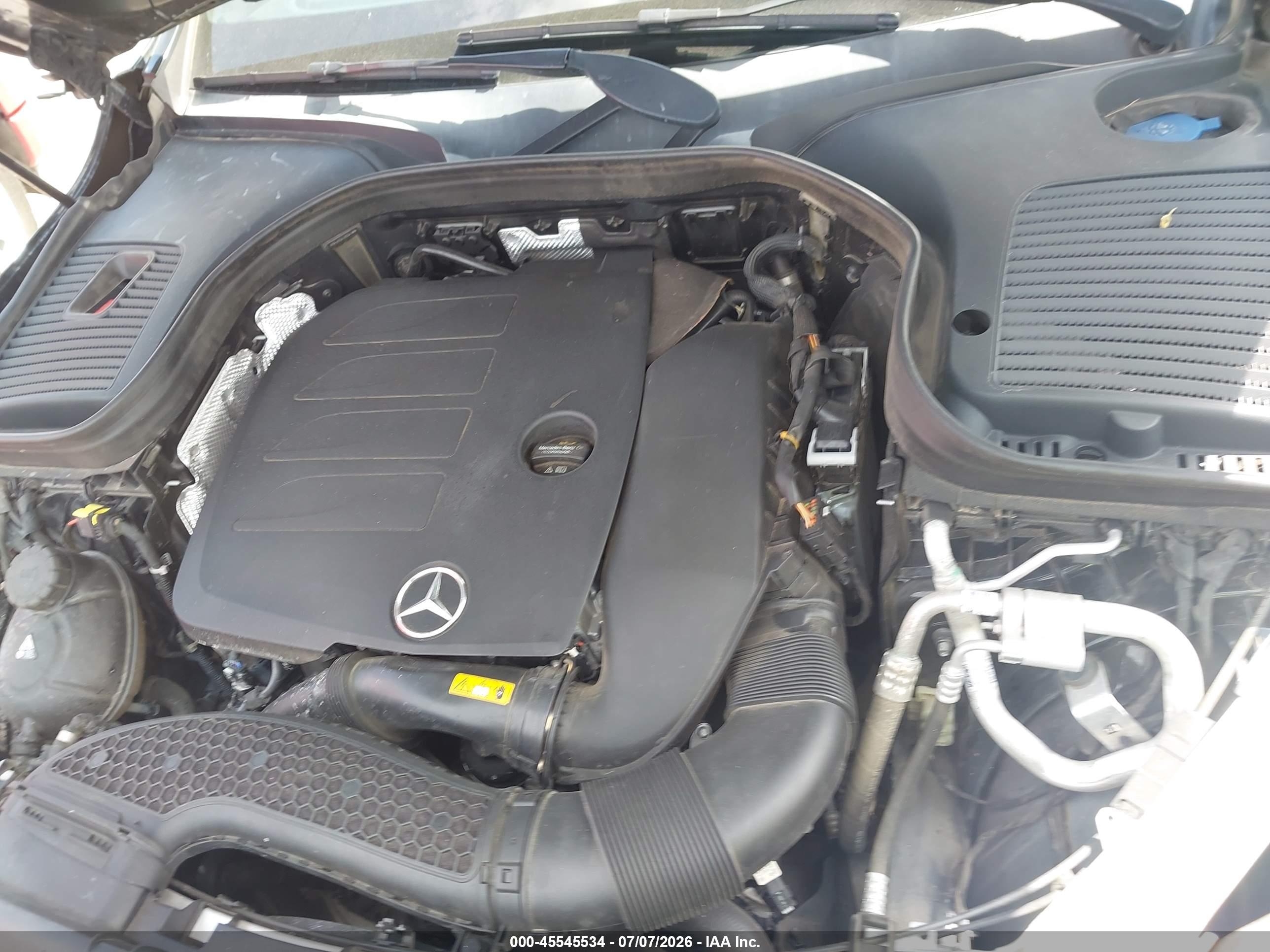 2021 MERCEDES-BENZ GLC 300 SUV