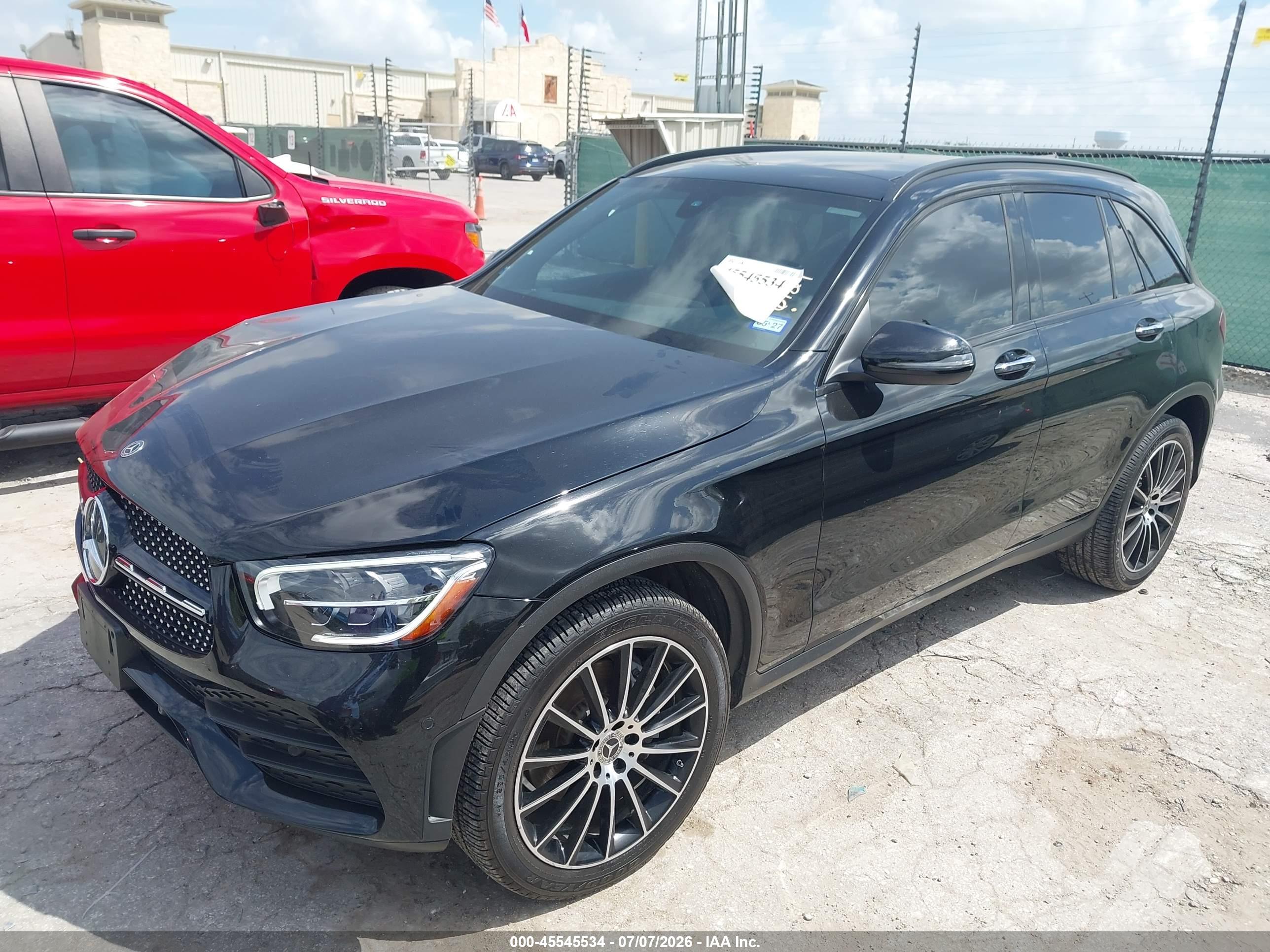 2021 MERCEDES-BENZ GLC 300 SUV