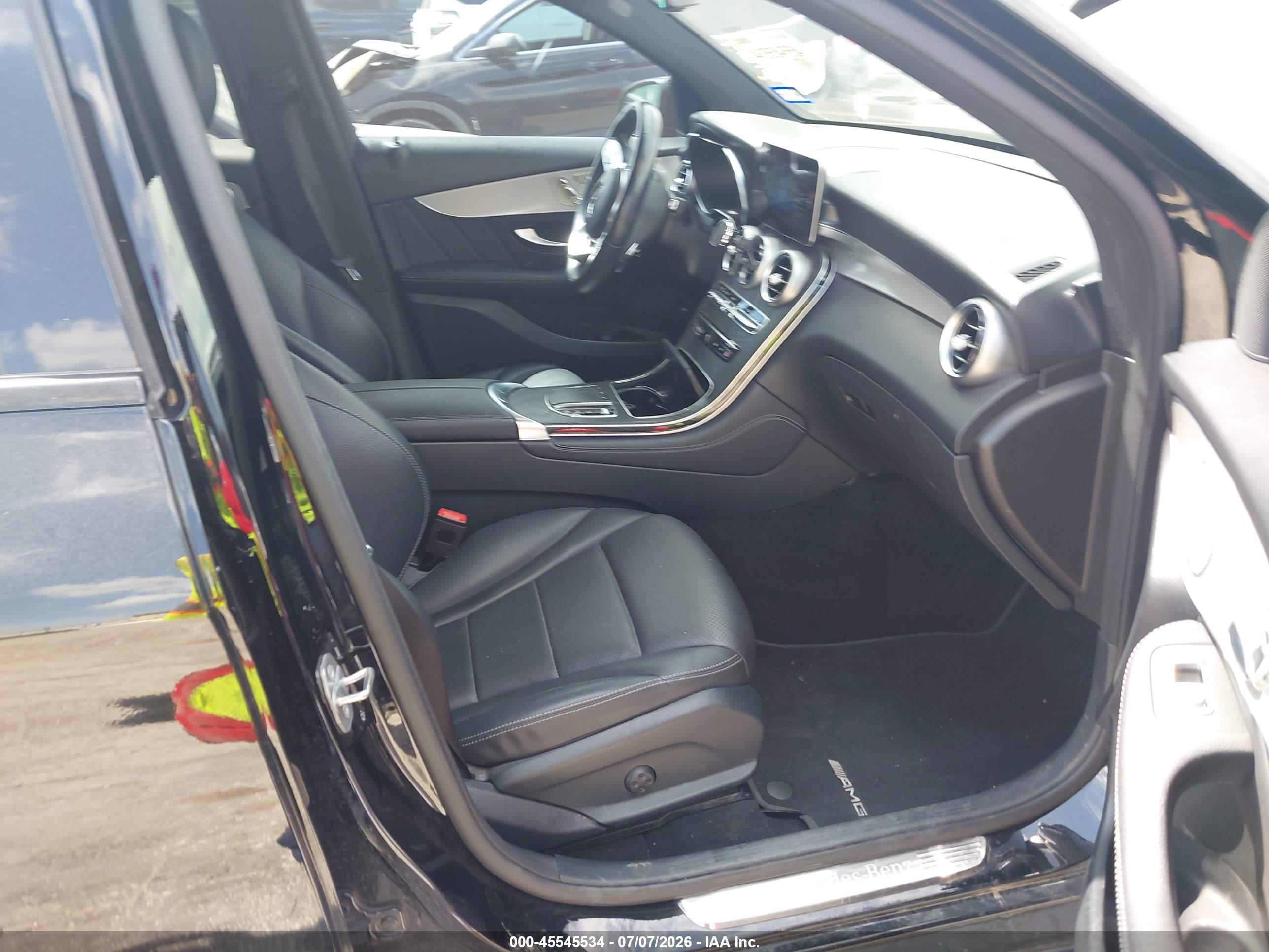 2021 MERCEDES-BENZ GLC 300 SUV