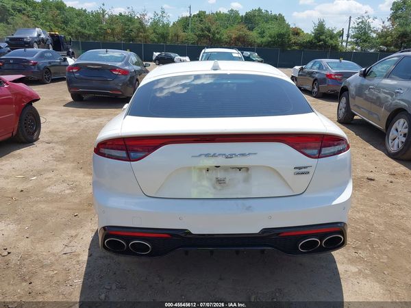 2022 KIA STINGER GT2