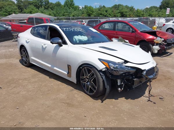 2022 KIA STINGER GT2