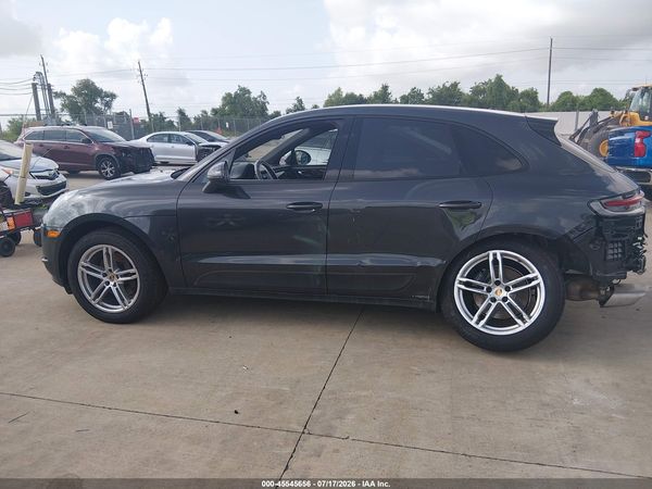 2019 PORSCHE MACAN