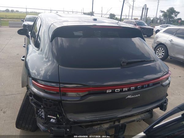 2019 PORSCHE MACAN