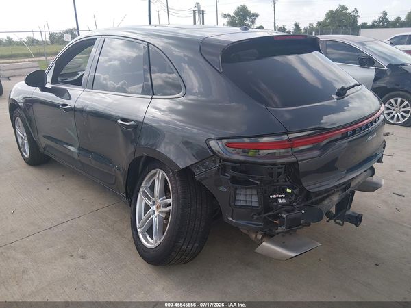 2019 PORSCHE MACAN