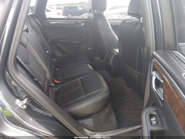 2019 PORSCHE MACAN
