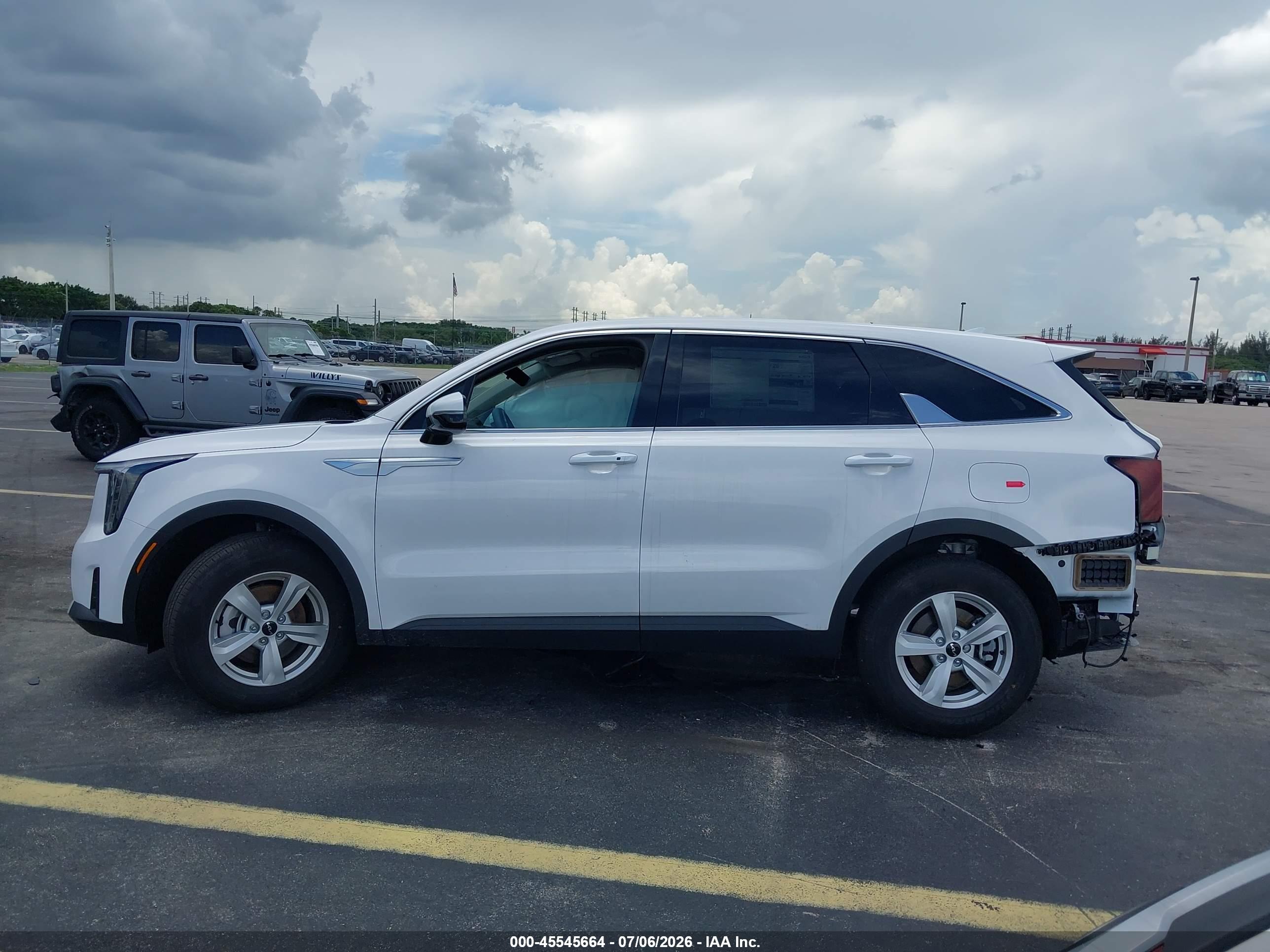 2026 KIA SORENTO LX