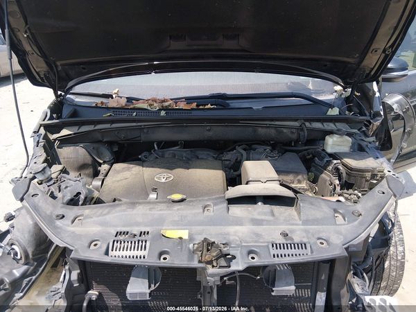 2017 TOYOTA HIGHLANDER XLE