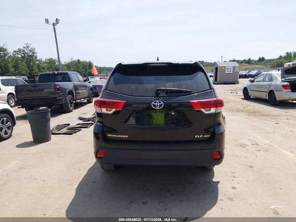 2017 TOYOTA HIGHLANDER XLE