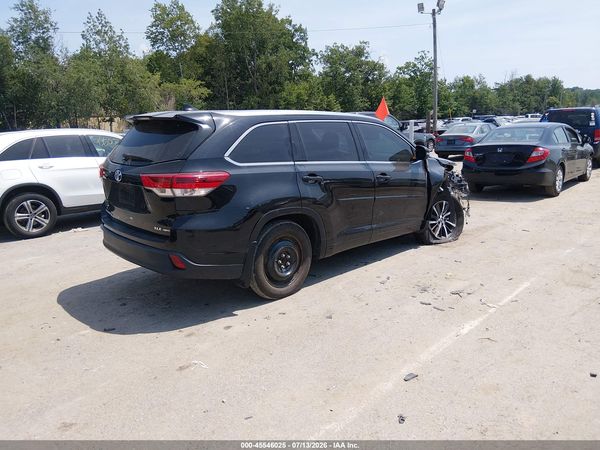 2017 TOYOTA HIGHLANDER XLE