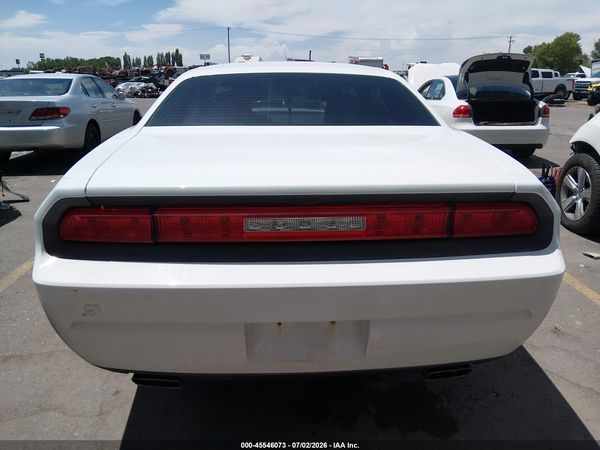 2014 DODGE CHALLENGER SXT