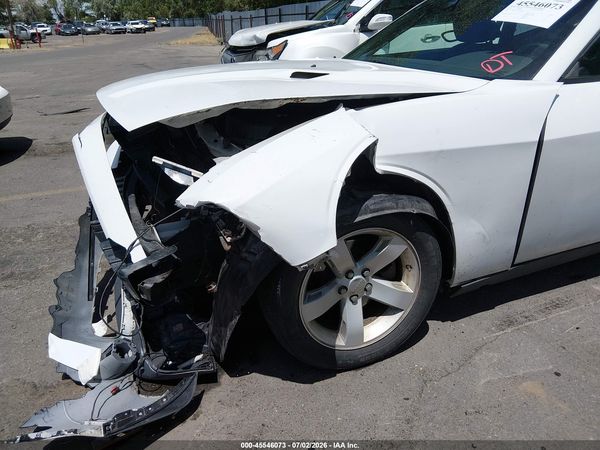 2014 DODGE CHALLENGER SXT