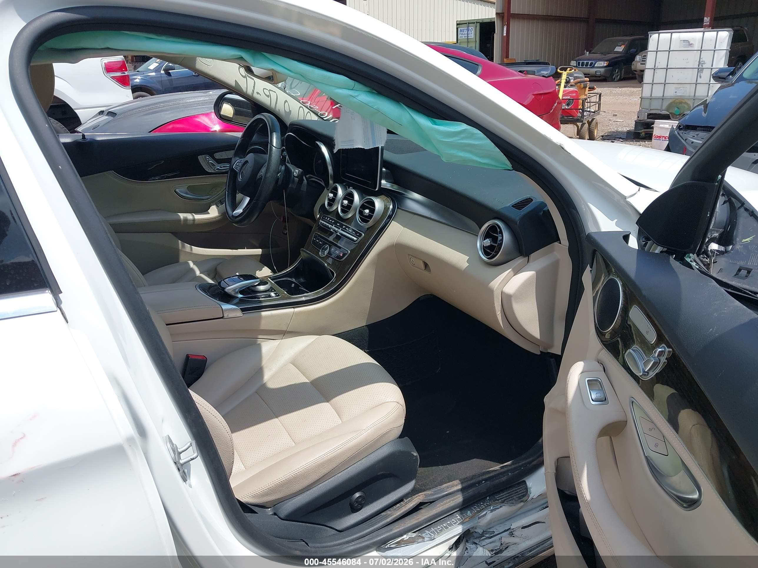 2015 MERCEDES-BENZ C 300 Base
