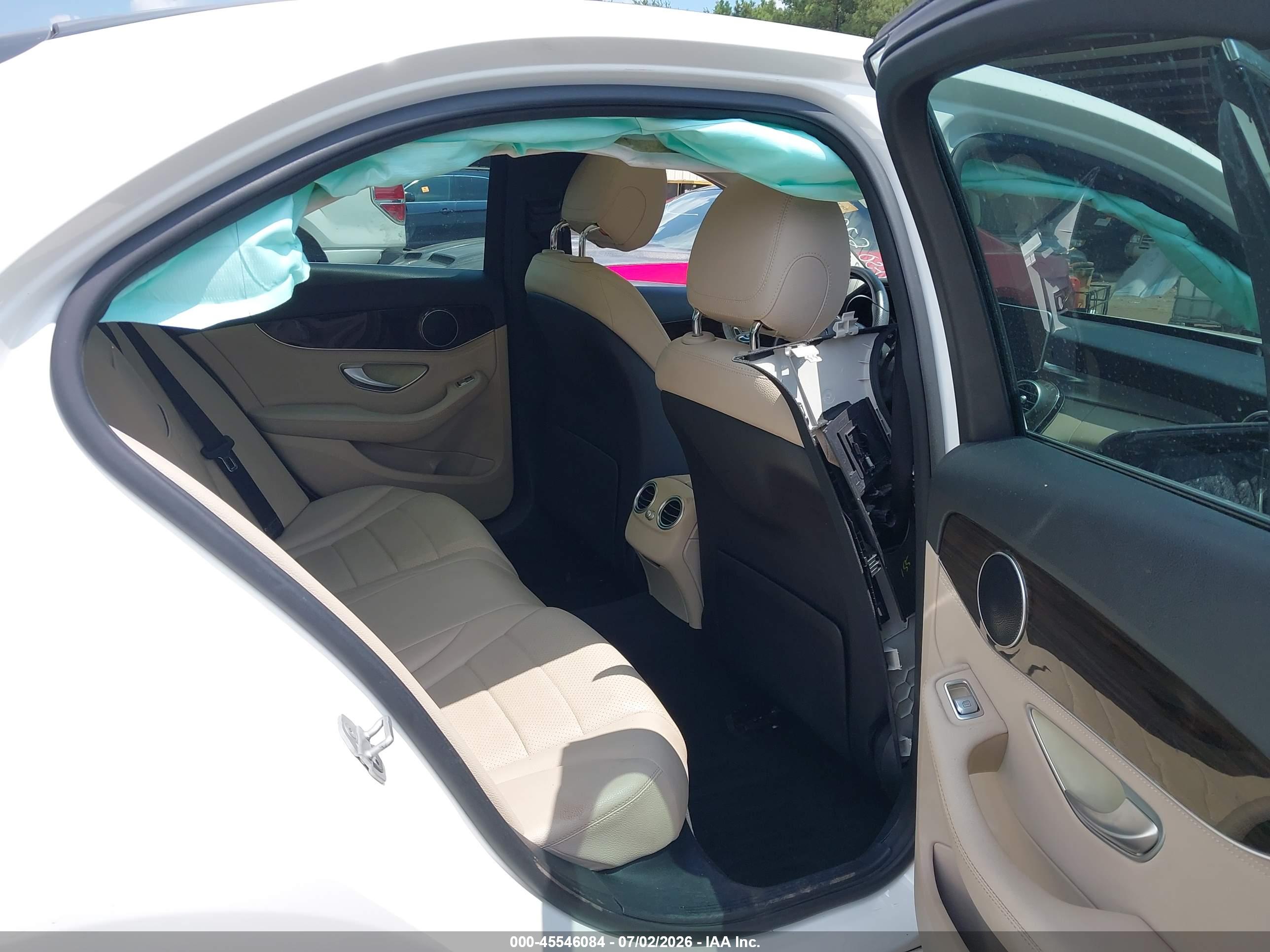 2015 MERCEDES-BENZ C 300 Base