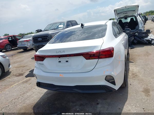 2023 KIA FORTE LXS