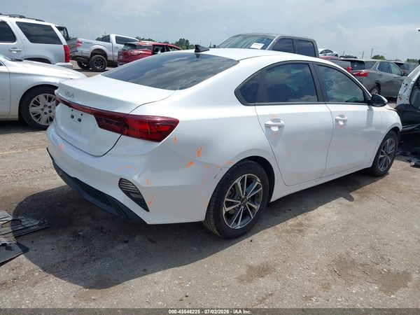 2023 KIA FORTE LXS