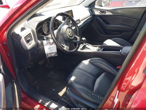 2017 MAZDA MAZDA3 TOURING