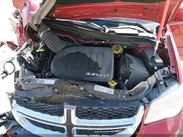 2014 DODGE GRAND CARAVAN SXT — I10