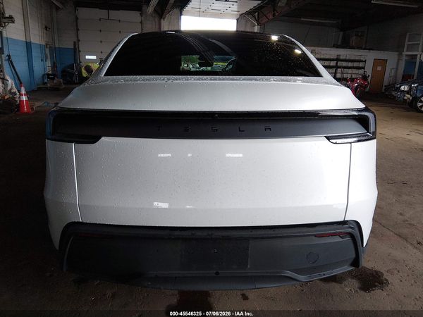 2026 TESLA MODEL Y