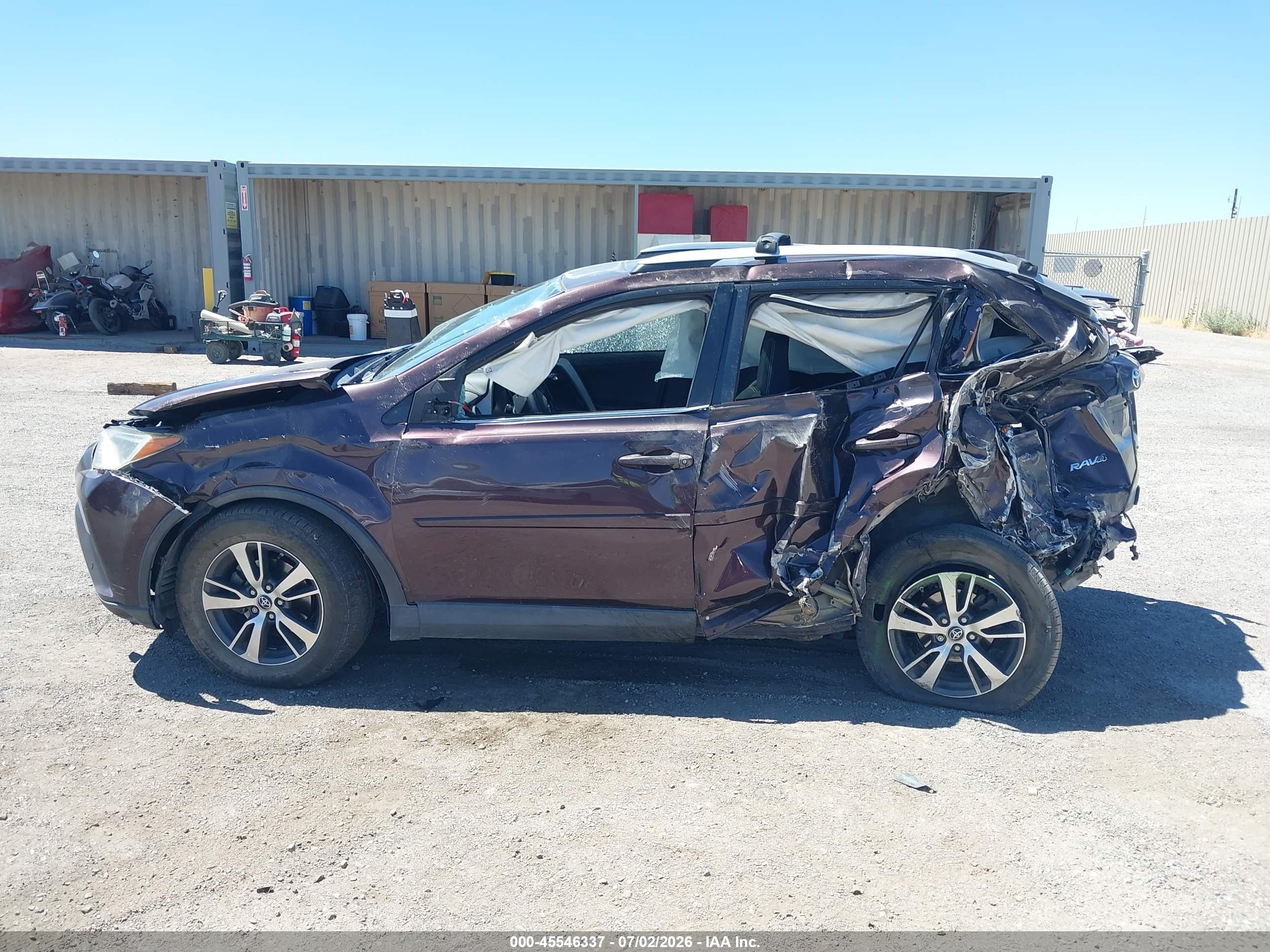 2016 TOYOTA RAV4 XLE