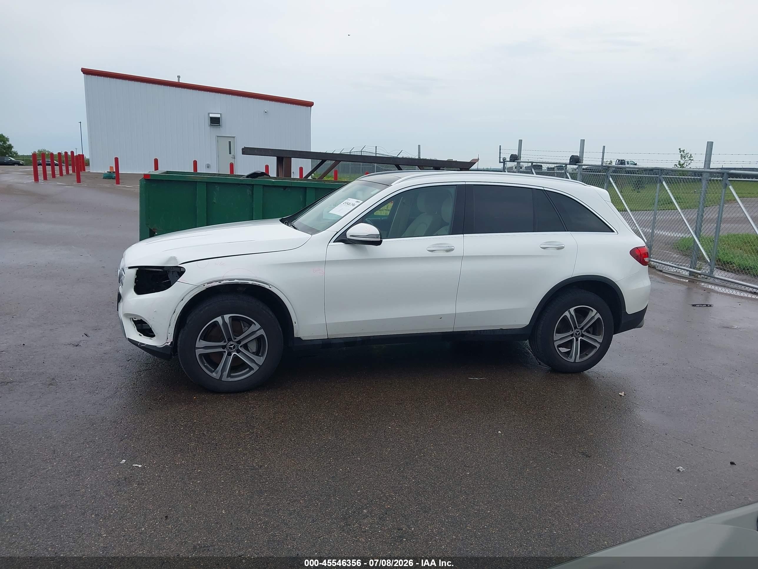 2019 MERCEDES-BENZ GLC 300 4MATIC