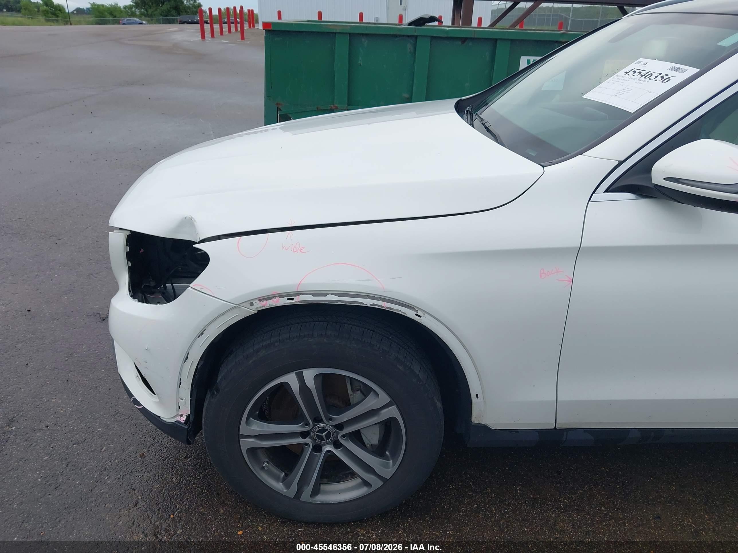 2019 MERCEDES-BENZ GLC 300 4MATIC