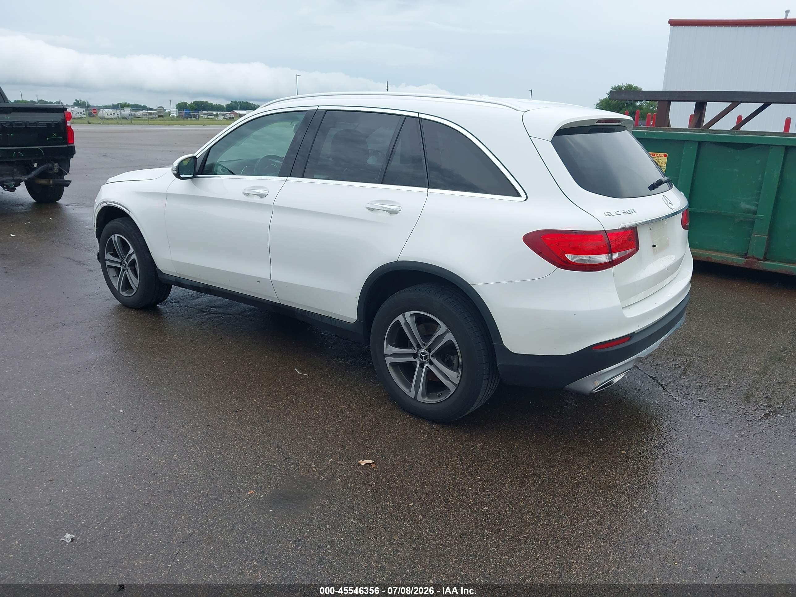 2019 MERCEDES-BENZ GLC 300 4MATIC