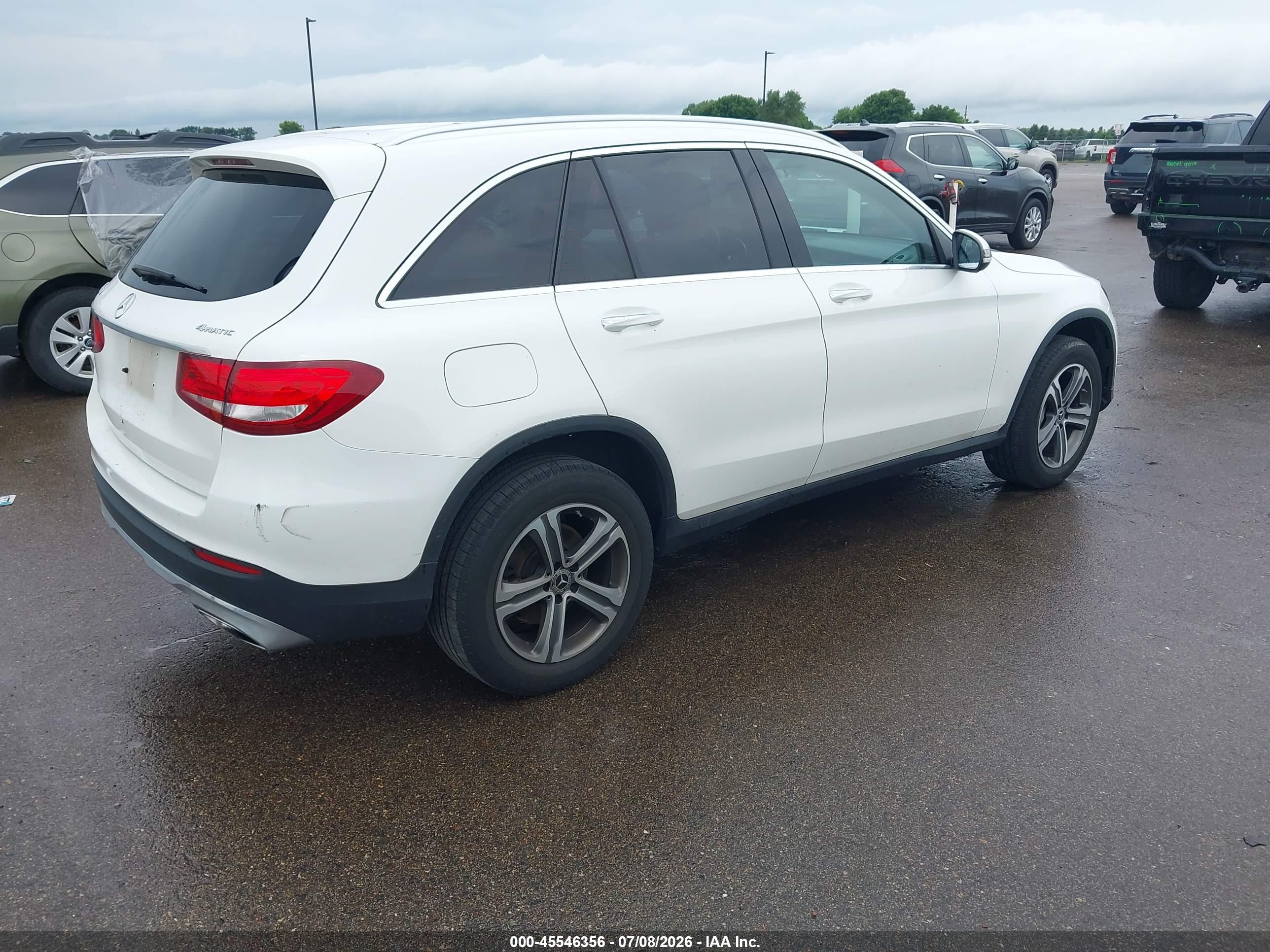 2019 MERCEDES-BENZ GLC 300 4MATIC