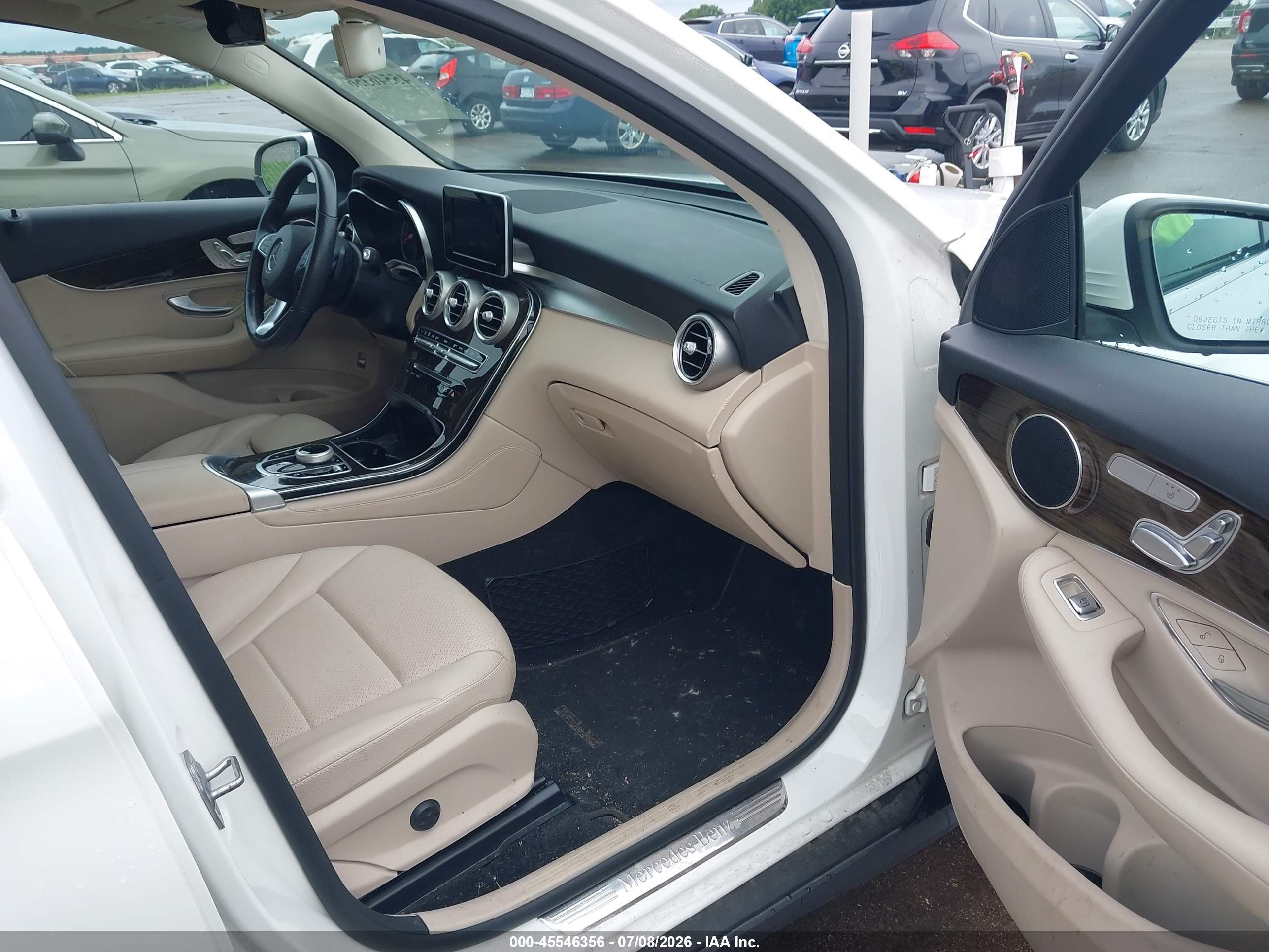 2019 MERCEDES-BENZ GLC 300 4MATIC