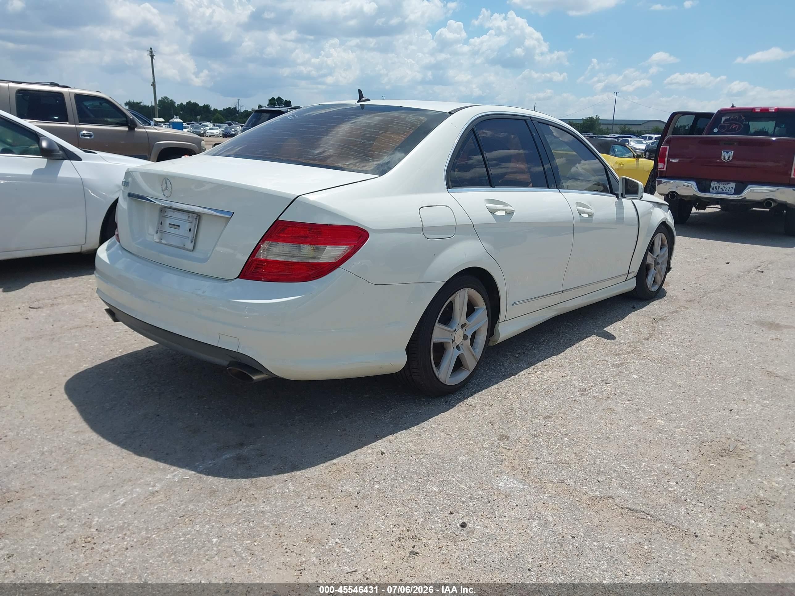 2010 MERCEDES-BENZ C 300 C300