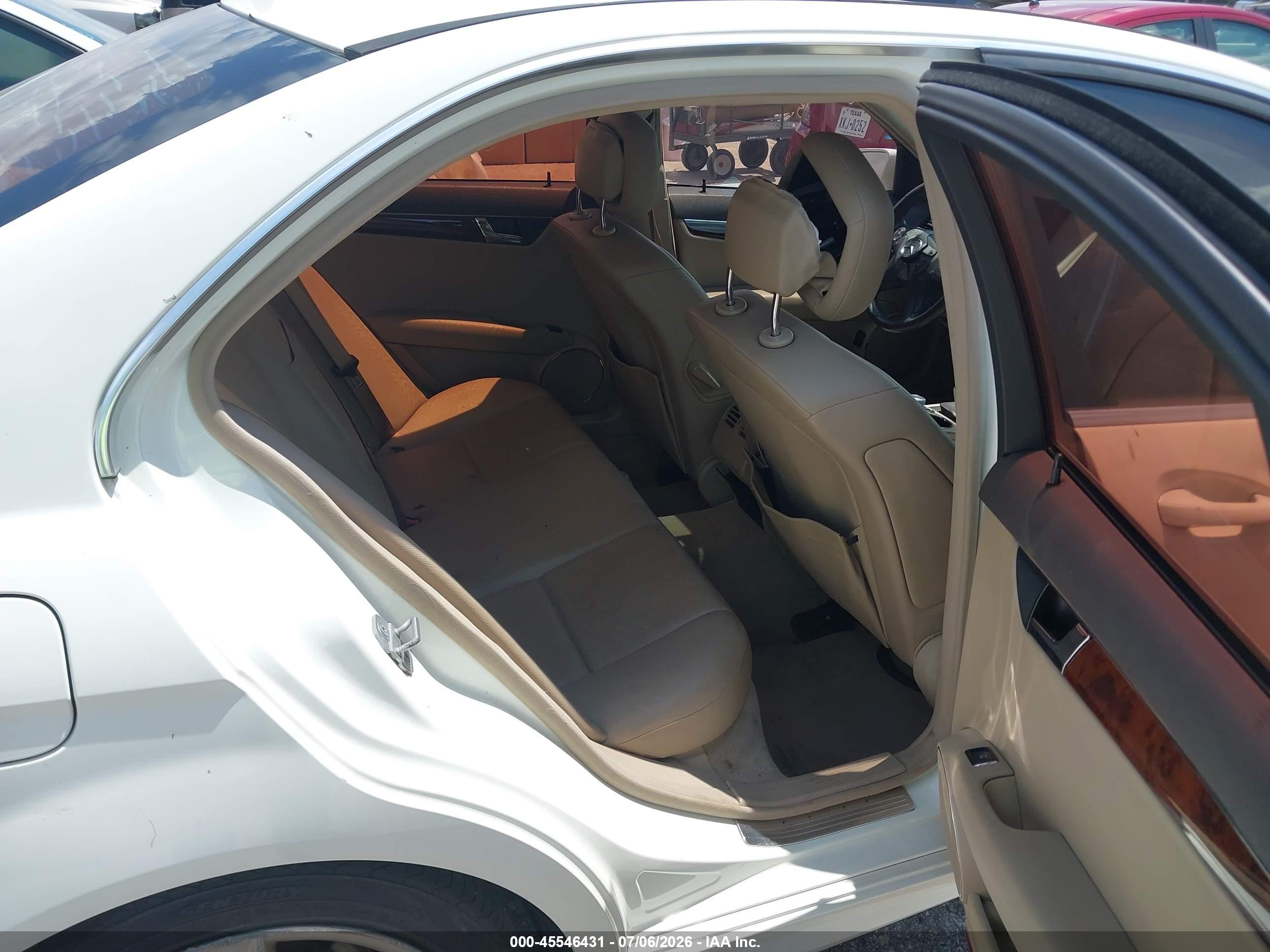 2010 MERCEDES-BENZ C 300 C300
