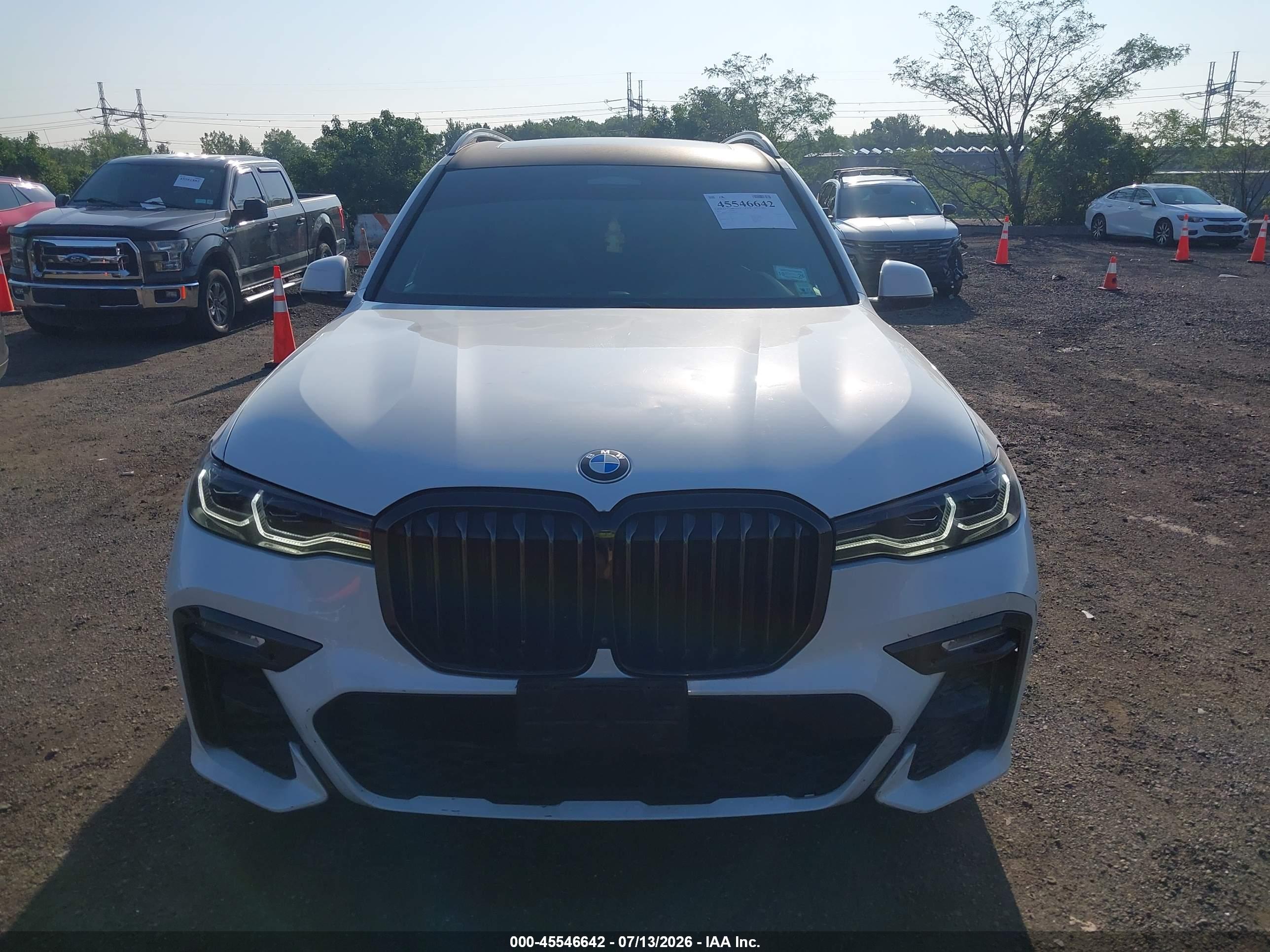 2021 BMW X7 M50I