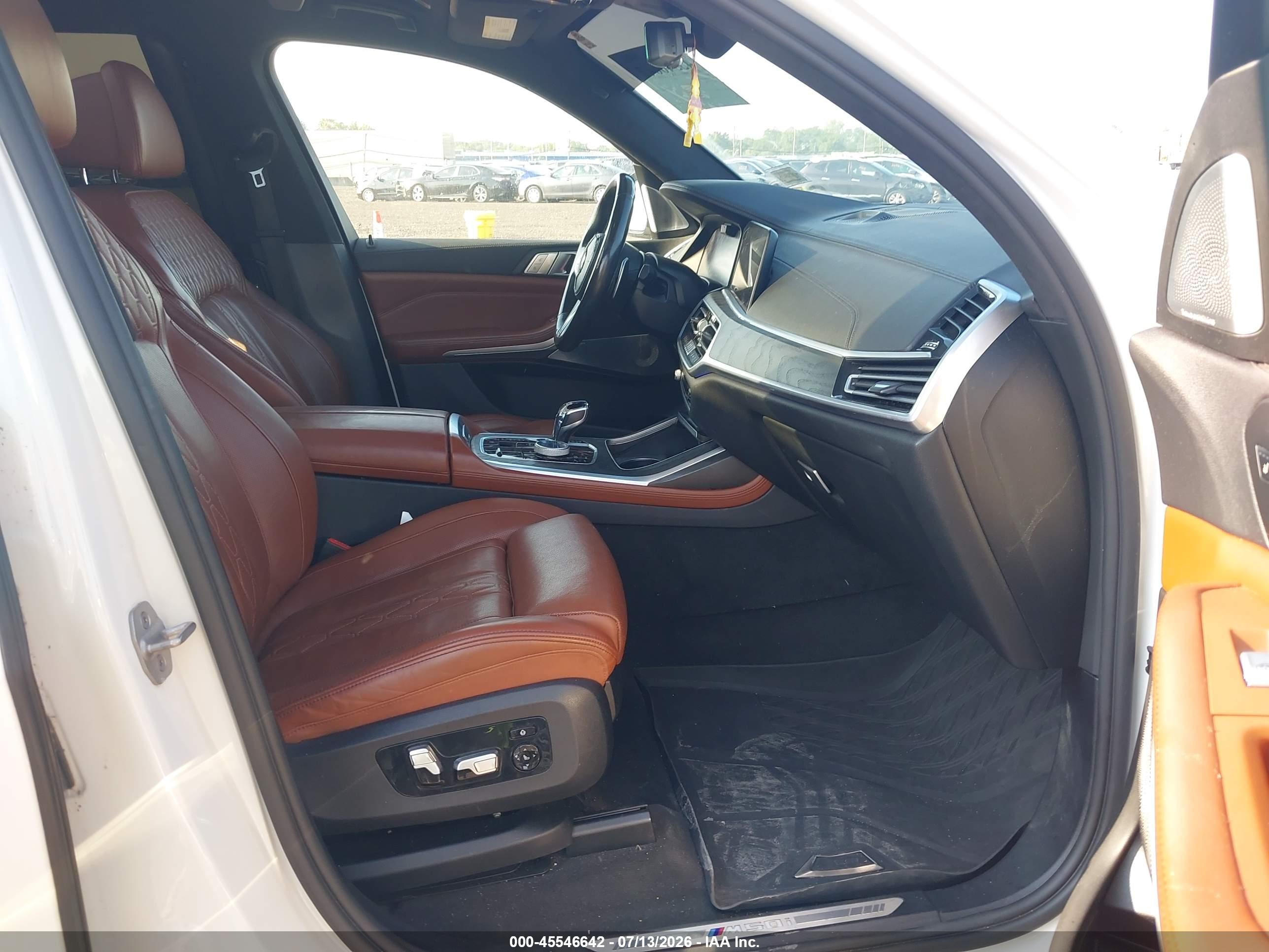 2021 BMW X7 M50I