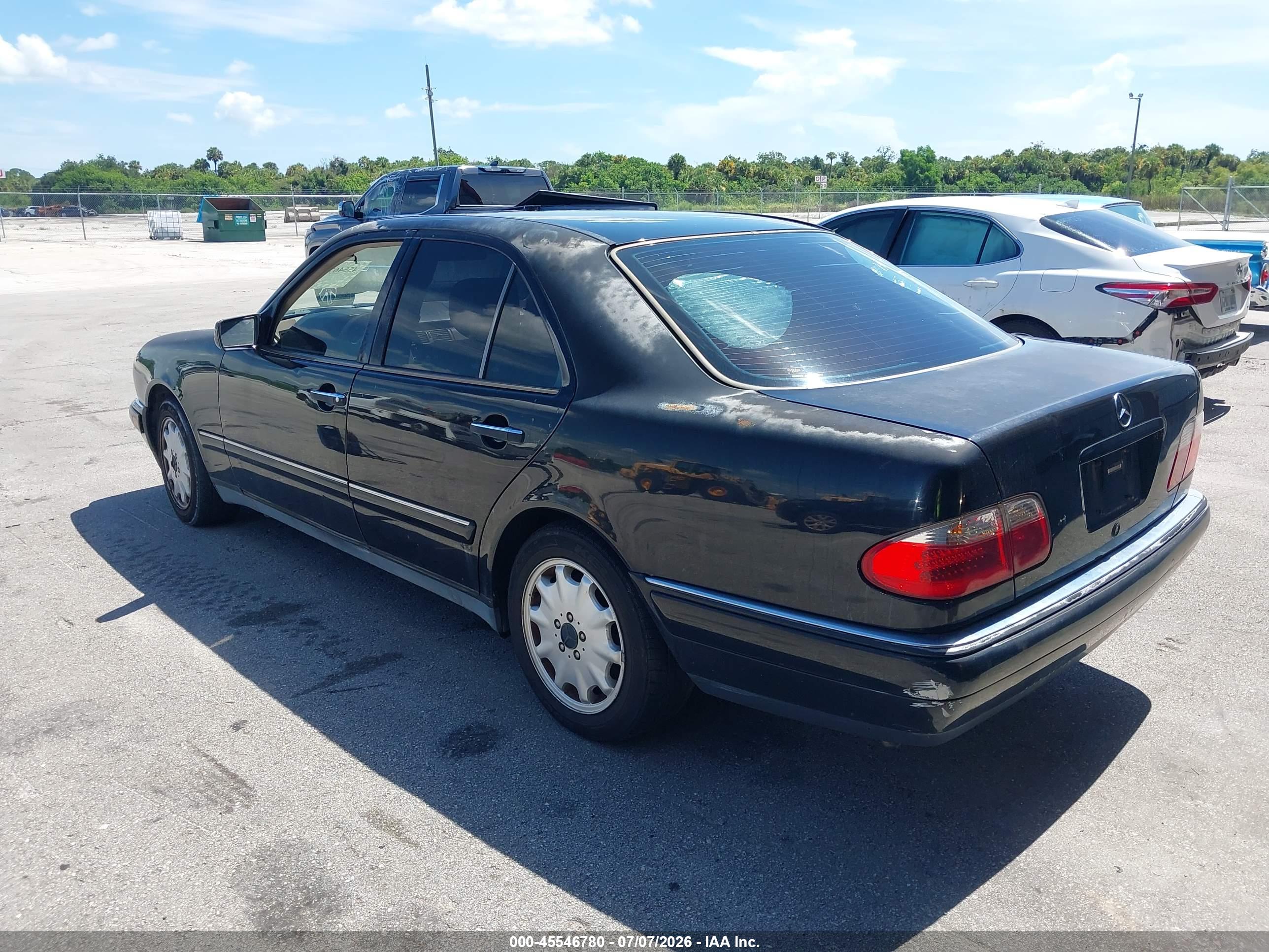 1999 MERCEDES-BENZ E 320 E320