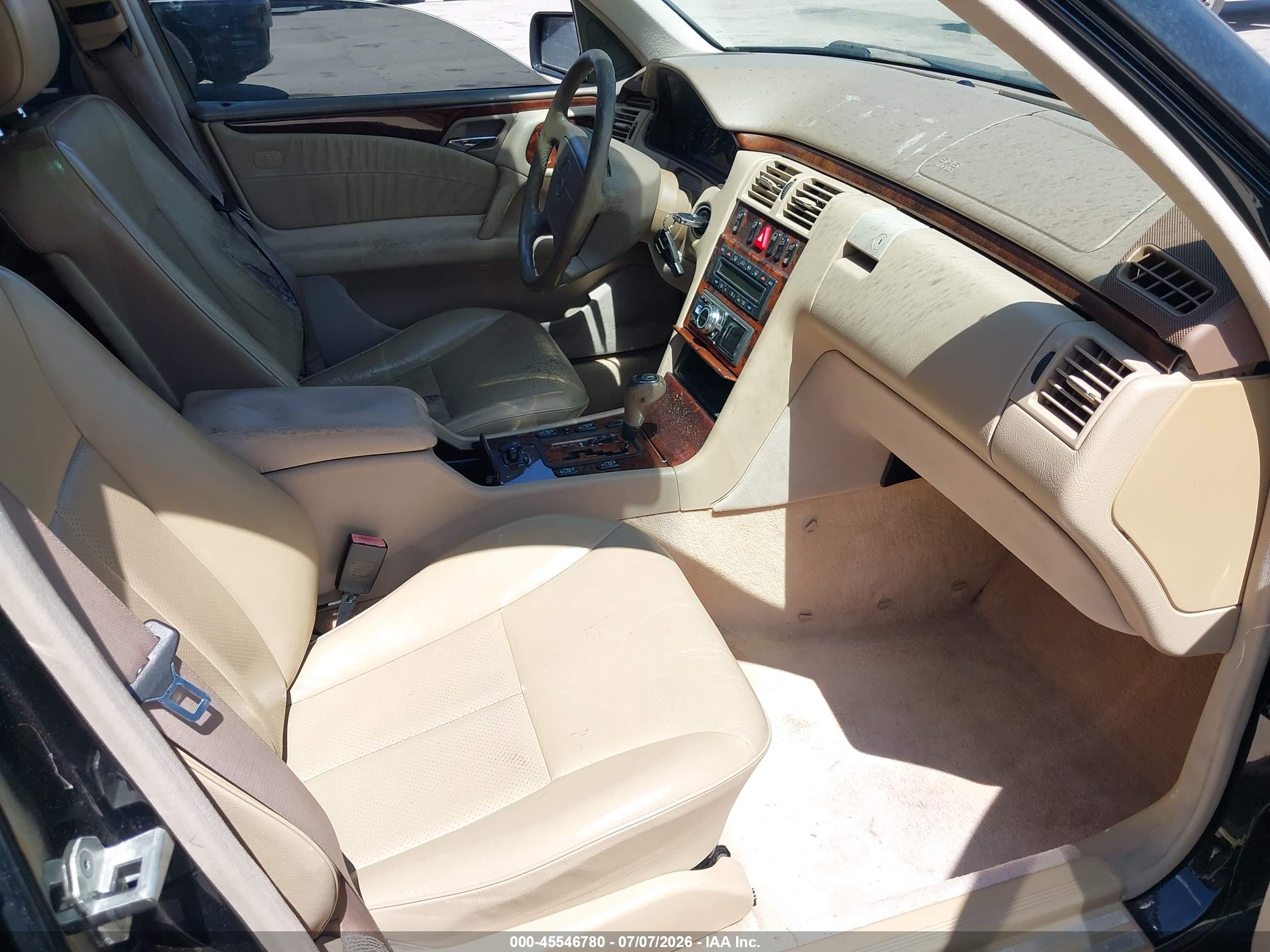 1999 MERCEDES-BENZ E 320 E320