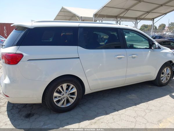 2017 KIA SEDONA LX