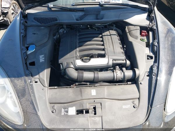 2012 PORSCHE CAYENNE