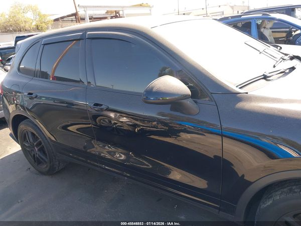 2012 PORSCHE CAYENNE