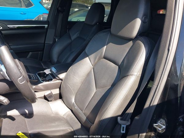 2012 PORSCHE CAYENNE