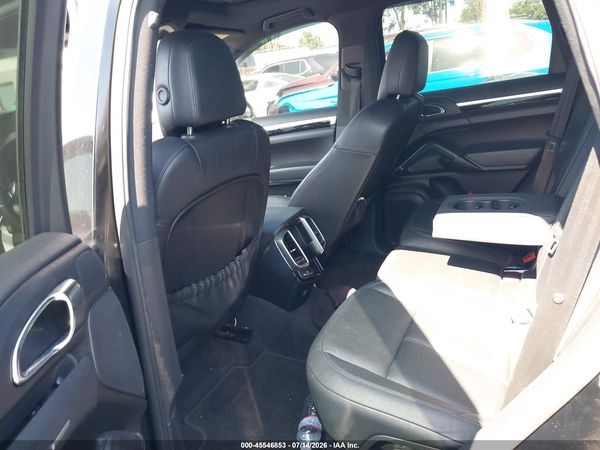 2012 PORSCHE CAYENNE