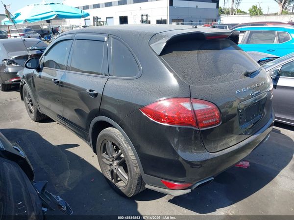 2012 PORSCHE CAYENNE