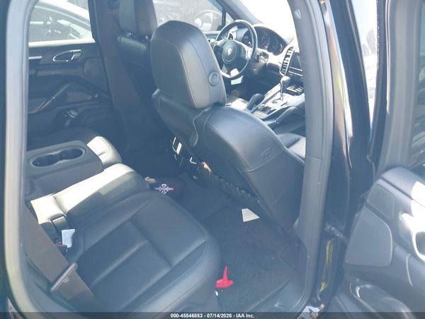 2012 PORSCHE CAYENNE