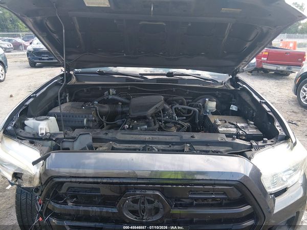 2016 TOYOTA TACOMA SR