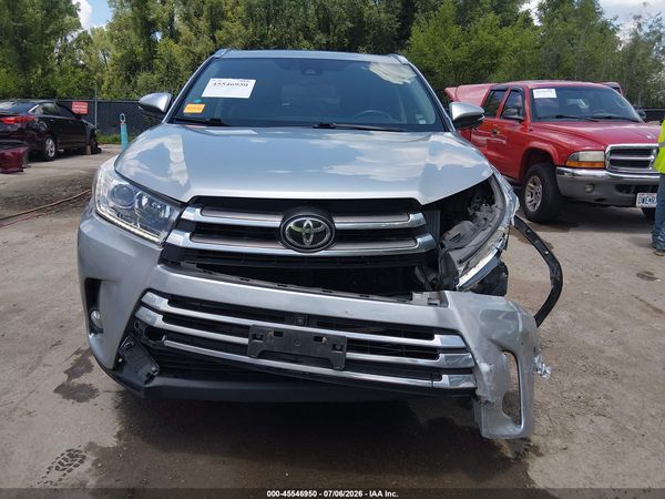 2017 TOYOTA HIGHLANDER LIMITED PLATINUM