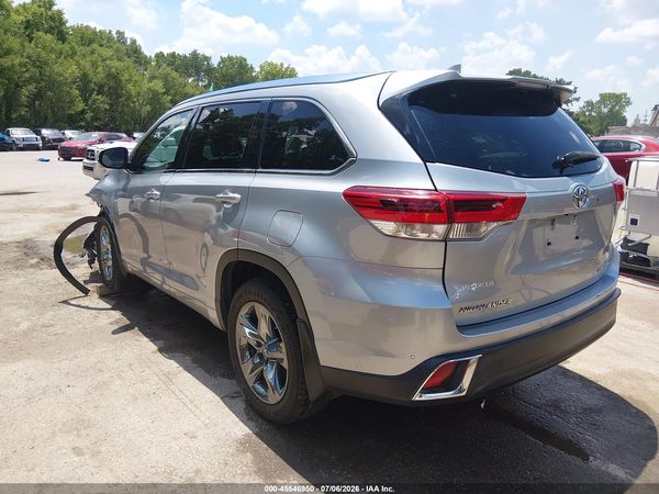 2017 TOYOTA HIGHLANDER LIMITED PLATINUM