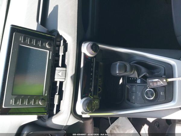 2020 TOYOTA RAV4 HYBRID LE